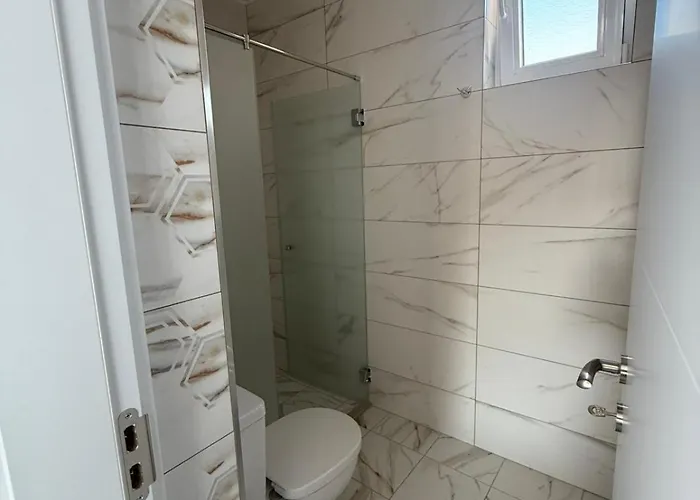 Willa Aurum Smokinya 4